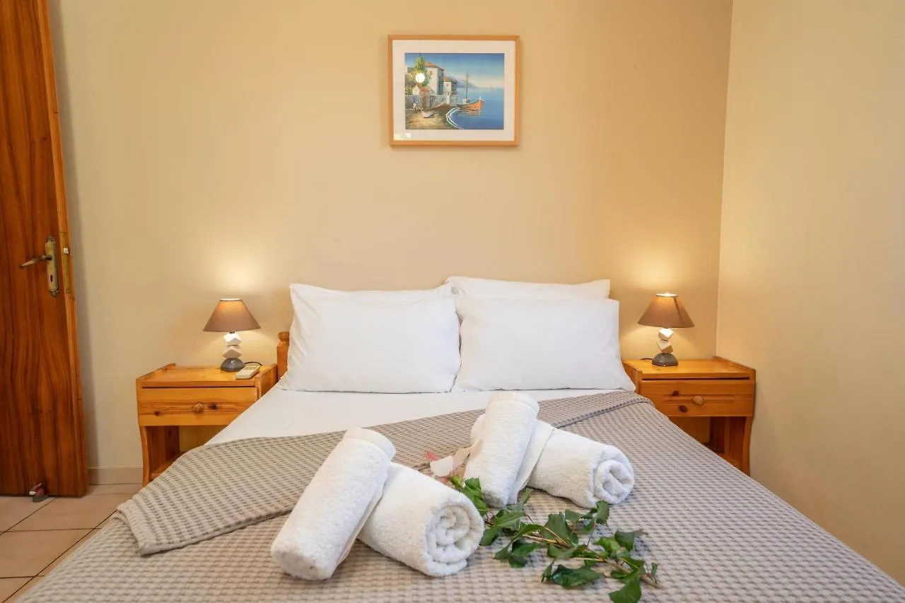 ** 아파트호텔 Alexatos Studios & Apartments Agia Efimia 그리스