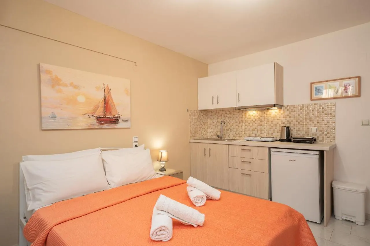 Alexatos Studios & Apartments Agia Efimia 아파트호텔